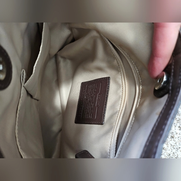 COACH F16533 Penelope Purse and Wallet - Picture 9 of 9